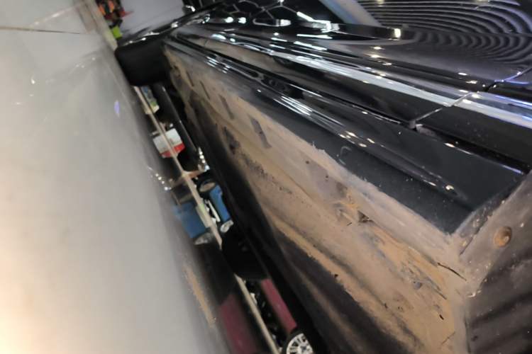 Used Volkswagen Magotan 2023 2 Million Units Limited Edition 330TSI DSG Leading Version Right Side Sill