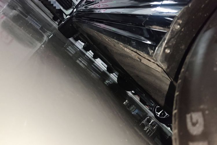 Used Volkswagen Magotan 2023 2 Million Units Limited Edition 280TSI DSG Leading Version Right Side Sill