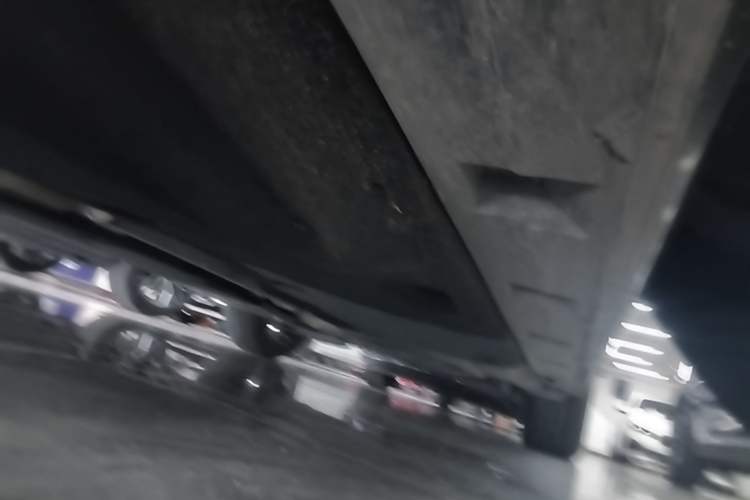 Used Volkswagen Magotan 2023 2 Million Units Limited Edition 330TSI DSG Leading Version Right Side Sill