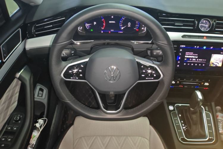 Used Volkswagen Magotan 2023 2 Million Units Limited Edition 330TSI DSG Leading Version Steering Wheel
