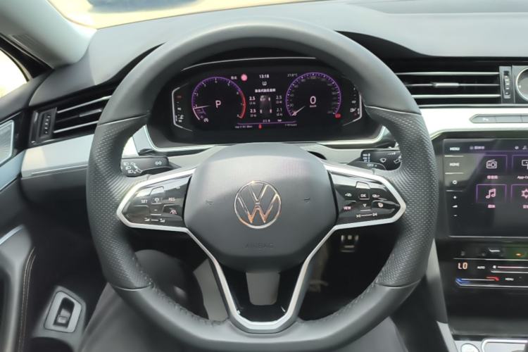 Used Volkswagen Magotan 2023 2 Million Units Commemorative Edition 330TSI DSG Luxury Version Steering Wheel