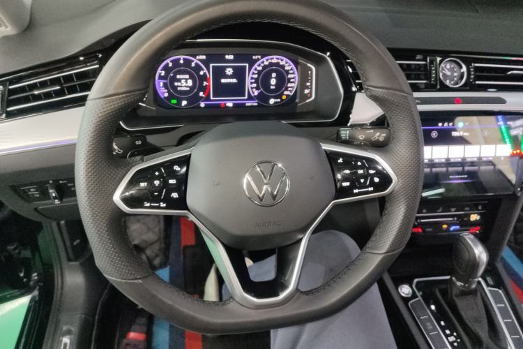 Used Volkswagen Magotan 2023 2 Million Units Commemorative Edition 330TSI DSG Luxury Version Steering Wheel