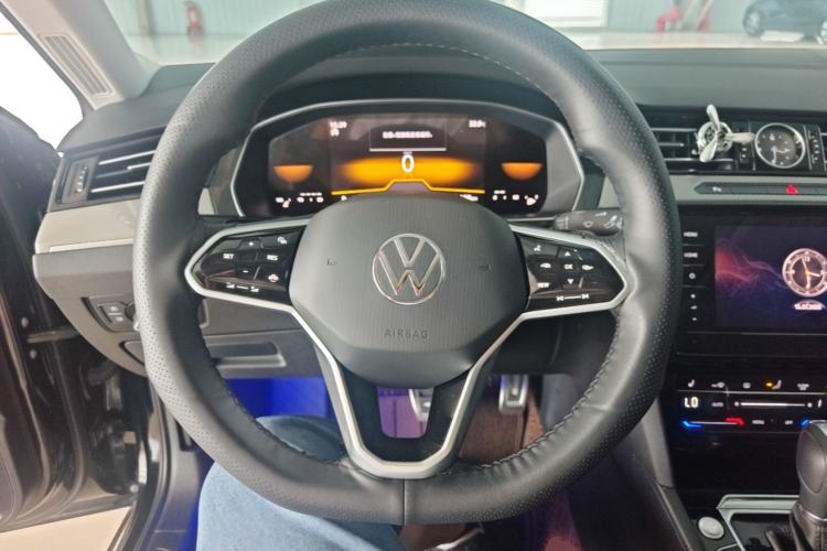 Used Volkswagen Magotan 2023 2 Million Units Limited Edition 330TSI DSG Leading Version Steering Wheel