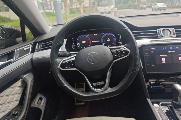 Used Volkswagen Magotan 2023 2 Million Units Commemorative Edition 330TSI DSG Luxury Version Steering Wheel