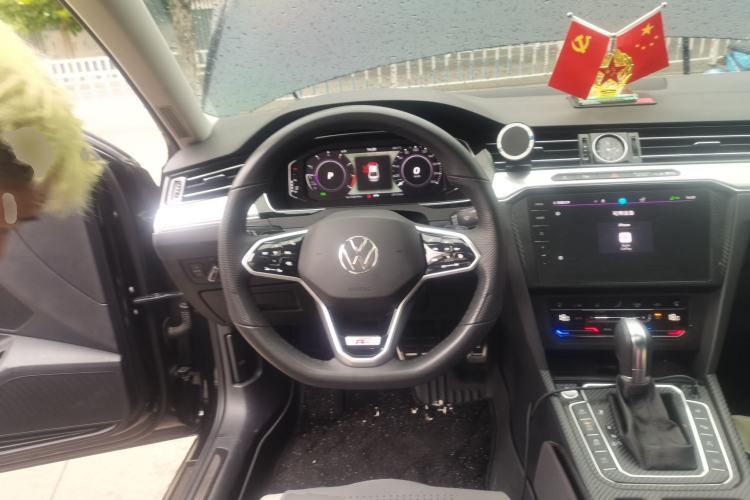 Used Volkswagen Magotan 2023 2 Million Units Limited-Edition 380TSI DSG Flagship Version Steering Wheel