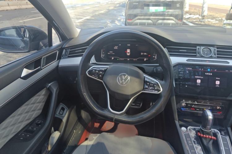 Used Volkswagen Magotan 2023 2 Million Units Commemorative Edition 330TSI DSG Luxury Version Steering Wheel