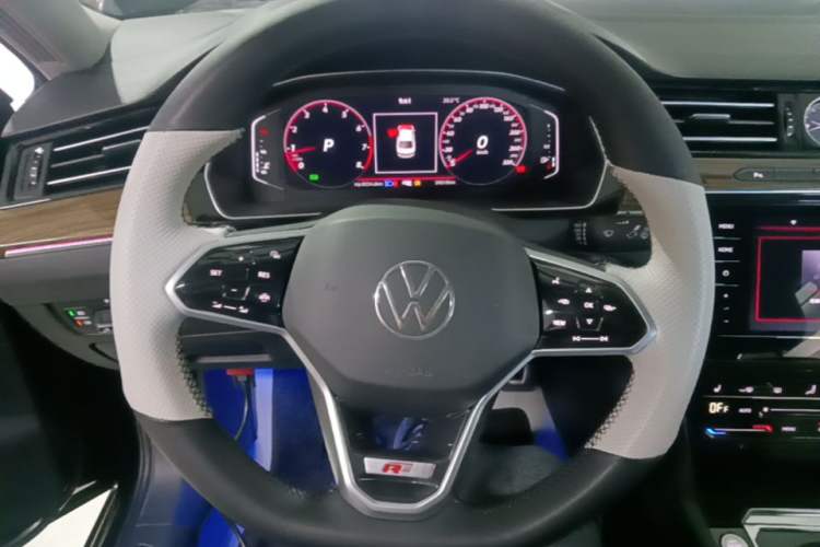 Used Volkswagen Magotan 2023 2 Million Units Limited Edition 330TSI DSG Leading Version Steering Wheel