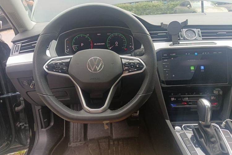 Used Volkswagen Magotan 2023 2 Million Units Commemorative Edition 330TSI DSG Luxury Version Steering Wheel
