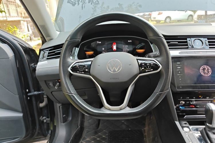 Used Volkswagen Magotan 2023 2 Million Units Limited Edition 330TSI DSG Leading Version Steering Wheel