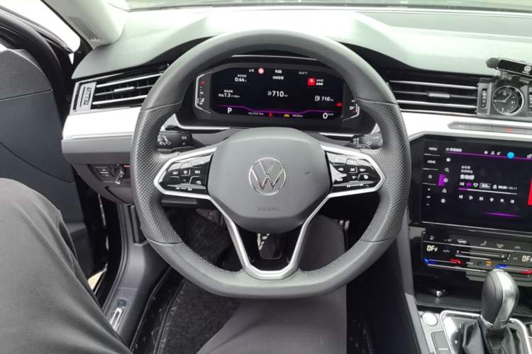 Used Volkswagen Magotan 2023 2 Million Units Limited Edition 330TSI DSG Leading Version Steering Wheel