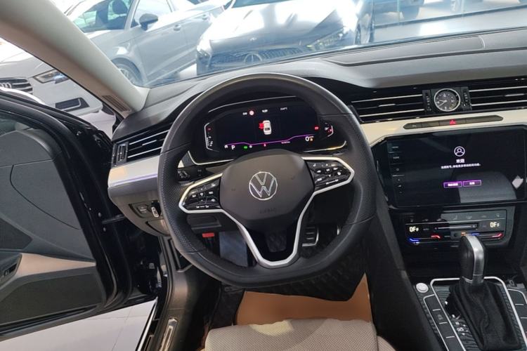 Used Volkswagen Magotan 2023 2 Million Units Commemorative Edition 330TSI DSG Luxury Version Steering Wheel