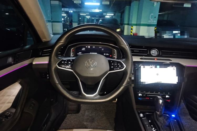 Used Volkswagen Magotan 2023 2 Million Units Commemorative Edition 330TSI DSG Luxury Version Steering Wheel