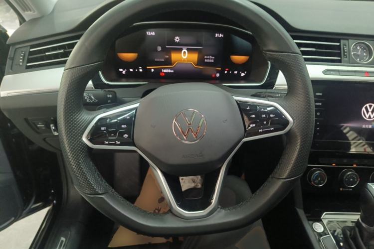 Used Volkswagen Magotan 2023 2 Million Units Limited-Edition 280TSI DSG Comfort Version Steering Wheel