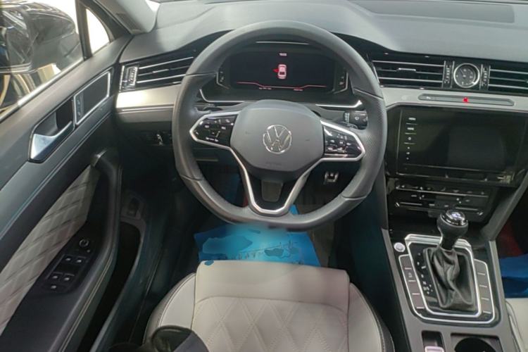 Used Volkswagen Magotan 2023 2 Million Units Limited Edition 330TSI DSG Leading Version Steering Wheel