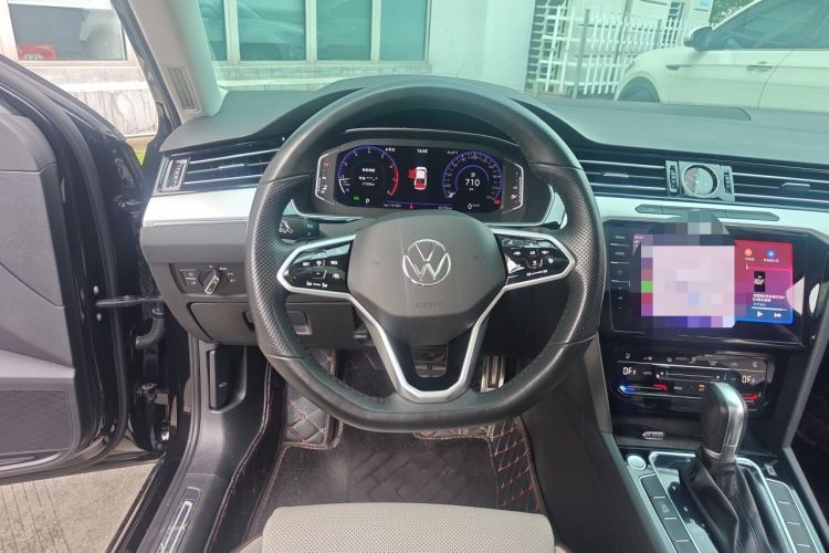 Used Volkswagen Magotan 2023 2 Million Units Commemorative Edition 330TSI DSG Luxury Version Steering Wheel