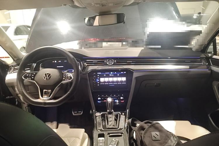 Used Volkswagen Magotan 2023 2 Million Units Commemorative Edition 330TSI DSG Luxury Version Steering Wheel
