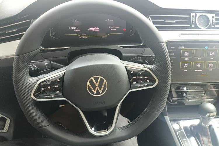 Used Volkswagen Magotan 2023 2 Million Units Commemorative Edition 330TSI DSG Luxury Version Steering Wheel