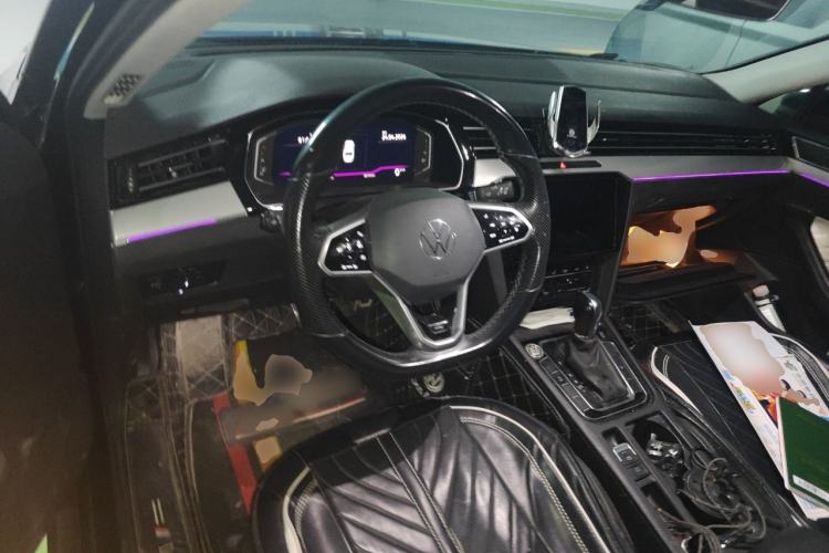 Used Volkswagen Magotan 2023 2 Million Units Commemorative Edition 330TSI DSG Luxury Version Steering Wheel