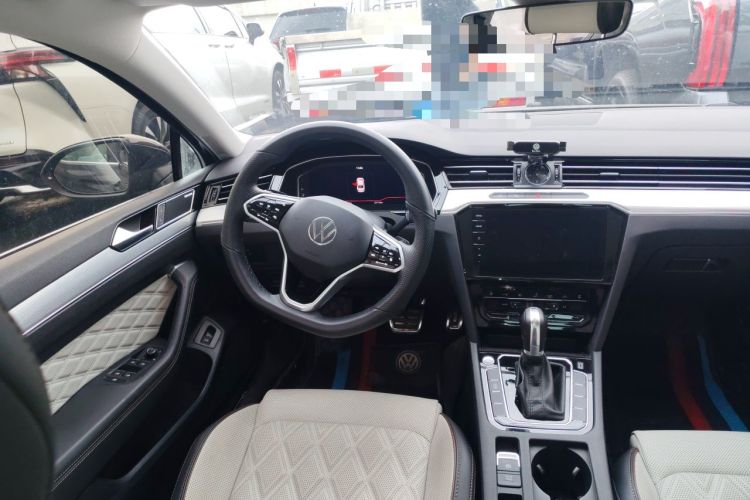 Used Volkswagen Magotan 2023 2 Million Units Limited-Edition 380TSI DSG Flagship Version Steering Wheel