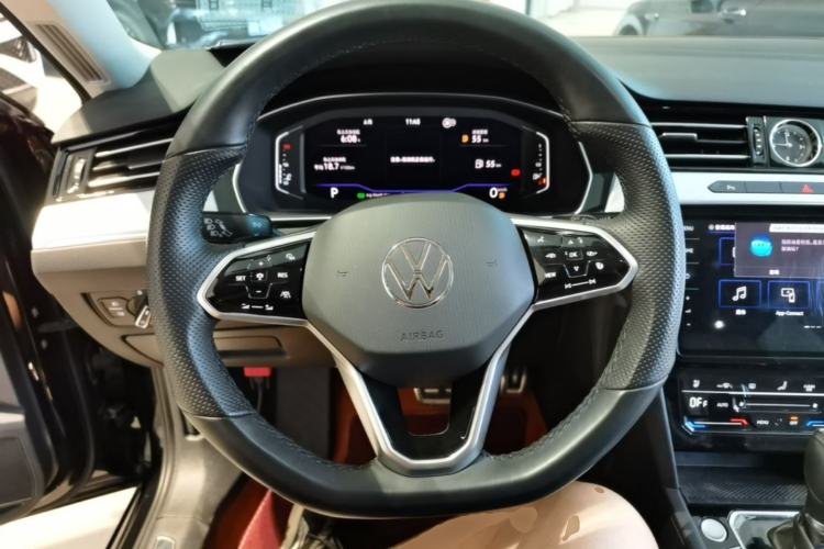 Used Volkswagen Magotan 2023 2 Million Units Commemorative Edition 330TSI DSG Luxury Version Steering Wheel
