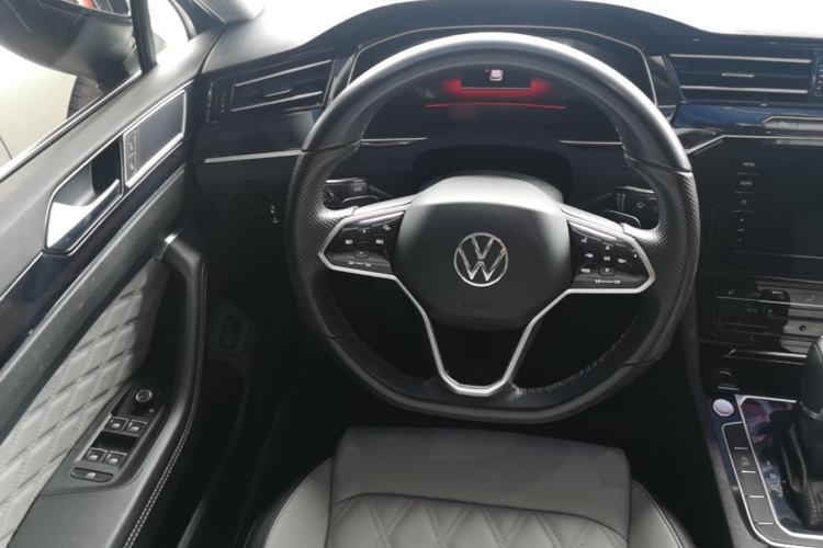 Used Volkswagen Magotan 2023 2 Million Units Limited Edition 330TSI DSG Leading Version Steering Wheel