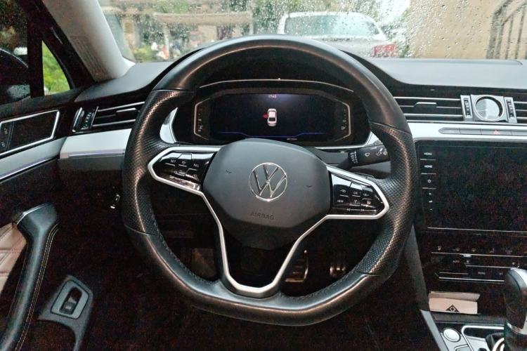 Used Volkswagen Magotan 2023 2 Million Units Commemorative Edition 330TSI DSG Luxury Version Steering Wheel