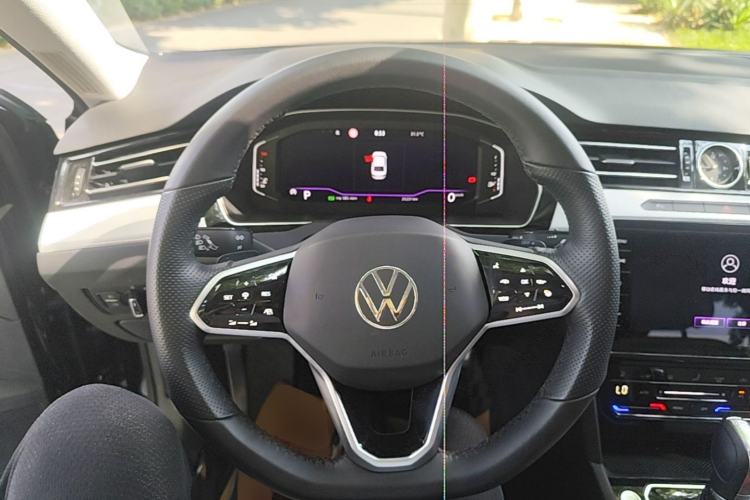 Used Volkswagen Magotan 2023 2 Million Units Commemorative Edition 330TSI DSG Luxury Version Steering Wheel