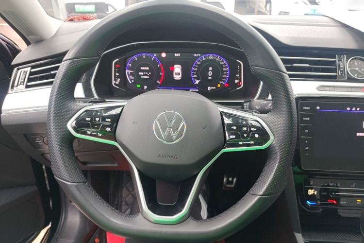 Used Volkswagen Magotan 2023 2 Million Units Commemorative Edition 330TSI DSG Luxury Version Steering Wheel