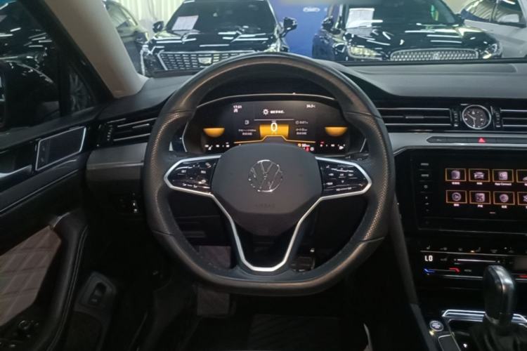 Used Volkswagen Magotan 2023 2 Million Units Limited Edition 330TSI DSG Leading Version Steering Wheel