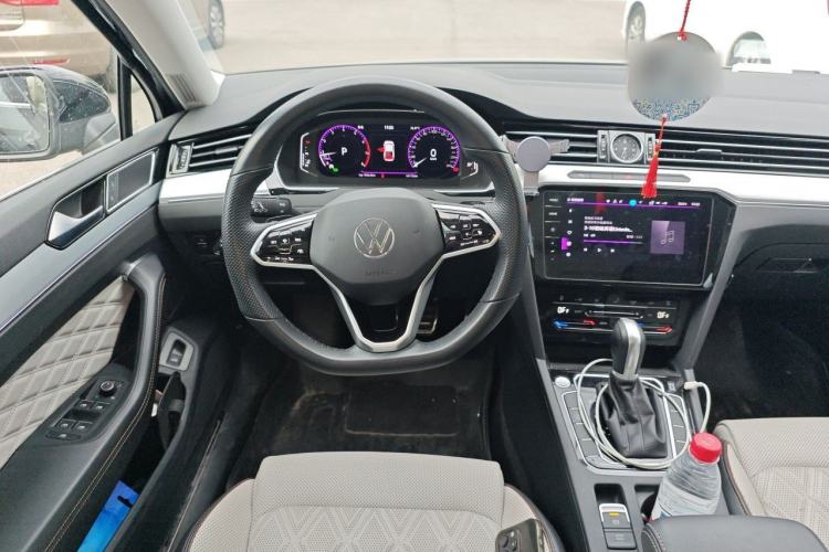 Used Volkswagen Magotan 2023 2 Million Units Commemorative Edition 330TSI DSG Luxury Version Steering Wheel