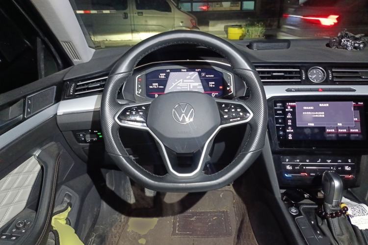 Used Volkswagen Magotan 2023 2 Million Units Commemorative Edition 330TSI DSG Luxury Version Steering Wheel