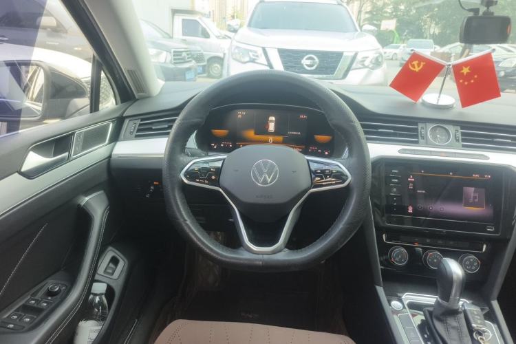 Used Volkswagen Magotan 2023 2 Million Units Limited-Edition 280TSI DSG Comfort Version Steering Wheel
