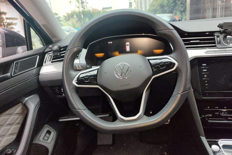 Used Volkswagen Magotan 2023 2 Million Units Limited Edition 330TSI DSG Leading Version Steering Wheel