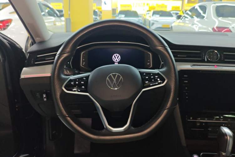 Used Volkswagen Magotan 2023 2 Million Units Commemorative Edition 330TSI DSG Luxury Version Steering Wheel