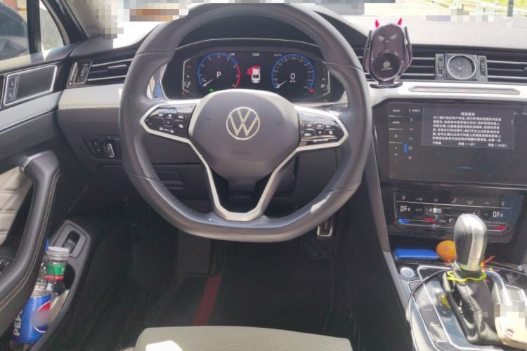 Used Volkswagen Magotan 2023 2 Million Units Commemorative Edition 330TSI DSG Luxury Version Steering Wheel