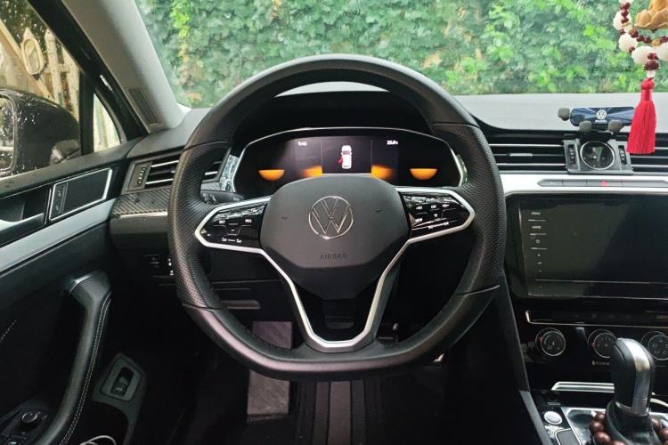 Used Volkswagen Magotan 2023 2 Million Units Limited-Edition 280TSI DSG Comfort Version Steering Wheel