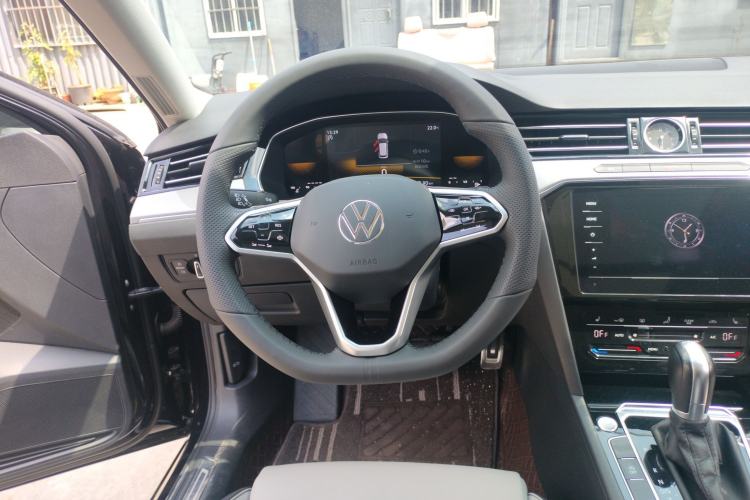 Used Volkswagen Magotan 2023 2 Million Units Limited Edition 330TSI DSG Leading Version Steering Wheel