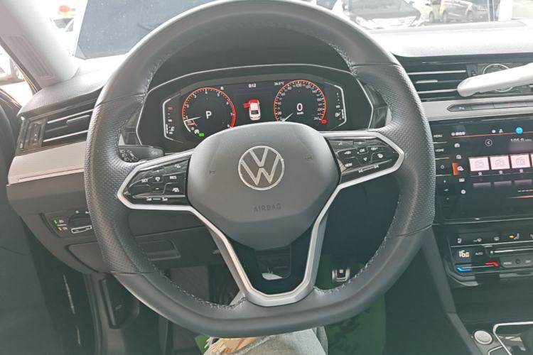 Used Volkswagen Magotan 2023 2 Million Units Commemorative Edition 330TSI DSG Luxury Version Steering Wheel