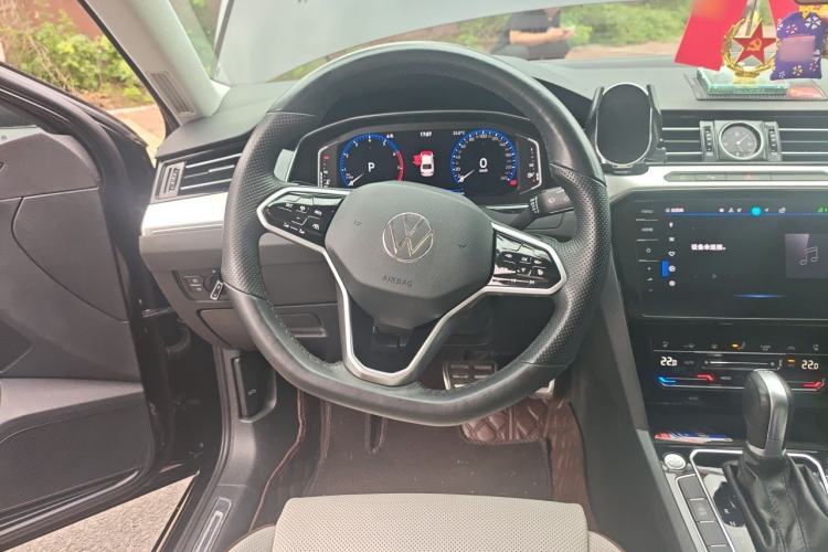 Used Volkswagen Magotan 2023 2 Million Units Limited-Edition 380TSI DSG Flagship Version Steering Wheel