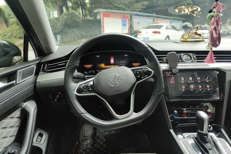 Used Volkswagen Magotan 2023 2 Million Units Limited Edition 330TSI DSG Leading Version Steering Wheel