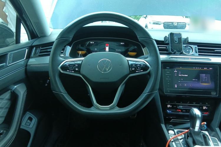Used Volkswagen Magotan 2023 2 Million Units Limited Edition 330TSI DSG Leading Version Steering Wheel