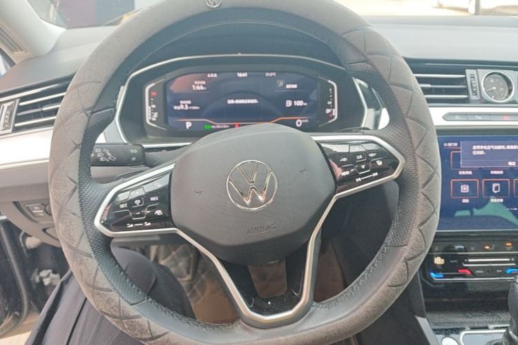 Used Volkswagen Magotan 2023 2 Million Units Limited-Edition 380TSI DSG Flagship Version Steering Wheel