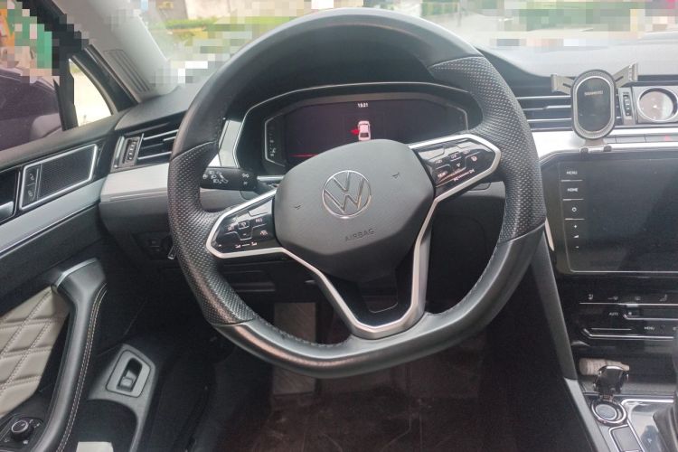 Used Volkswagen Magotan 2023 2 Million Units Commemorative Edition 330TSI DSG Luxury Version Steering Wheel
