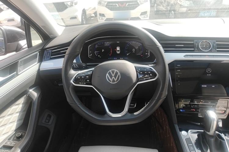 Used Volkswagen Magotan 2023 2 Million Units Limited Edition 330TSI DSG Leading Version Steering Wheel