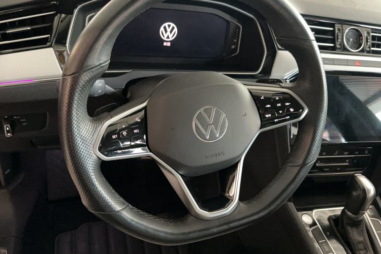 Used Volkswagen Magotan 2023 2 Million Units Limited Edition 330TSI DSG Leading Version Steering Wheel