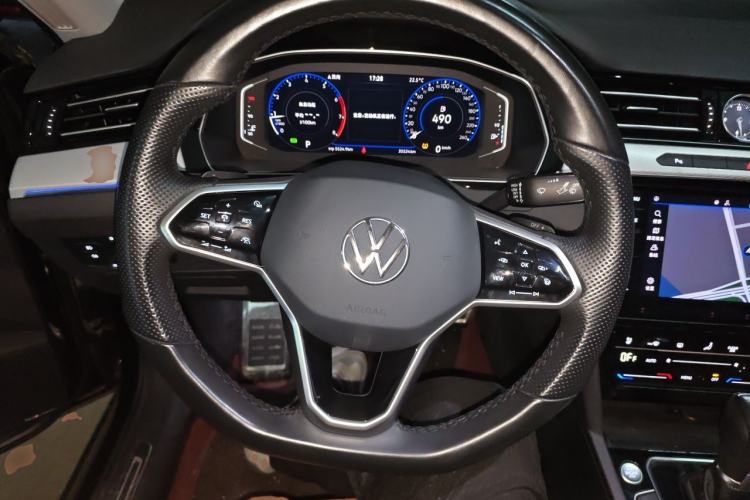 Used Volkswagen Magotan 2023 2 Million Units Commemorative Edition 330TSI DSG Luxury Version Steering Wheel