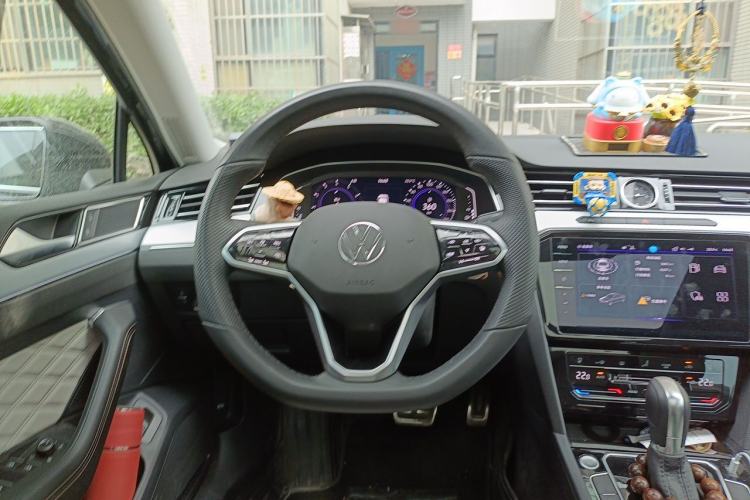 Used Volkswagen Magotan 2023 2 Million Units Commemorative Edition 330TSI DSG Luxury Version Steering Wheel