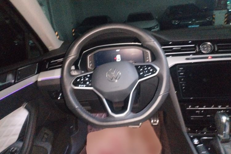 Used Volkswagen Magotan 2023 2 Million Units Commemorative Edition 330TSI DSG Luxury Version Steering Wheel