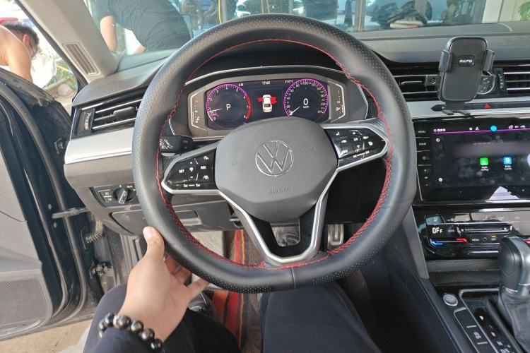 Used Volkswagen Magotan 2023 2 Million Units Commemorative Edition 330TSI DSG Luxury Version Steering Wheel