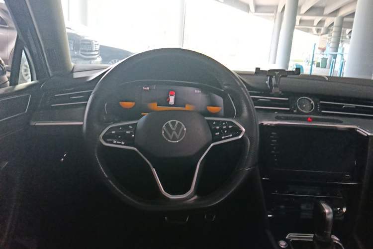 Used Volkswagen Magotan 2023 2 Million Units Limited Edition 330TSI DSG Leading Version Steering Wheel